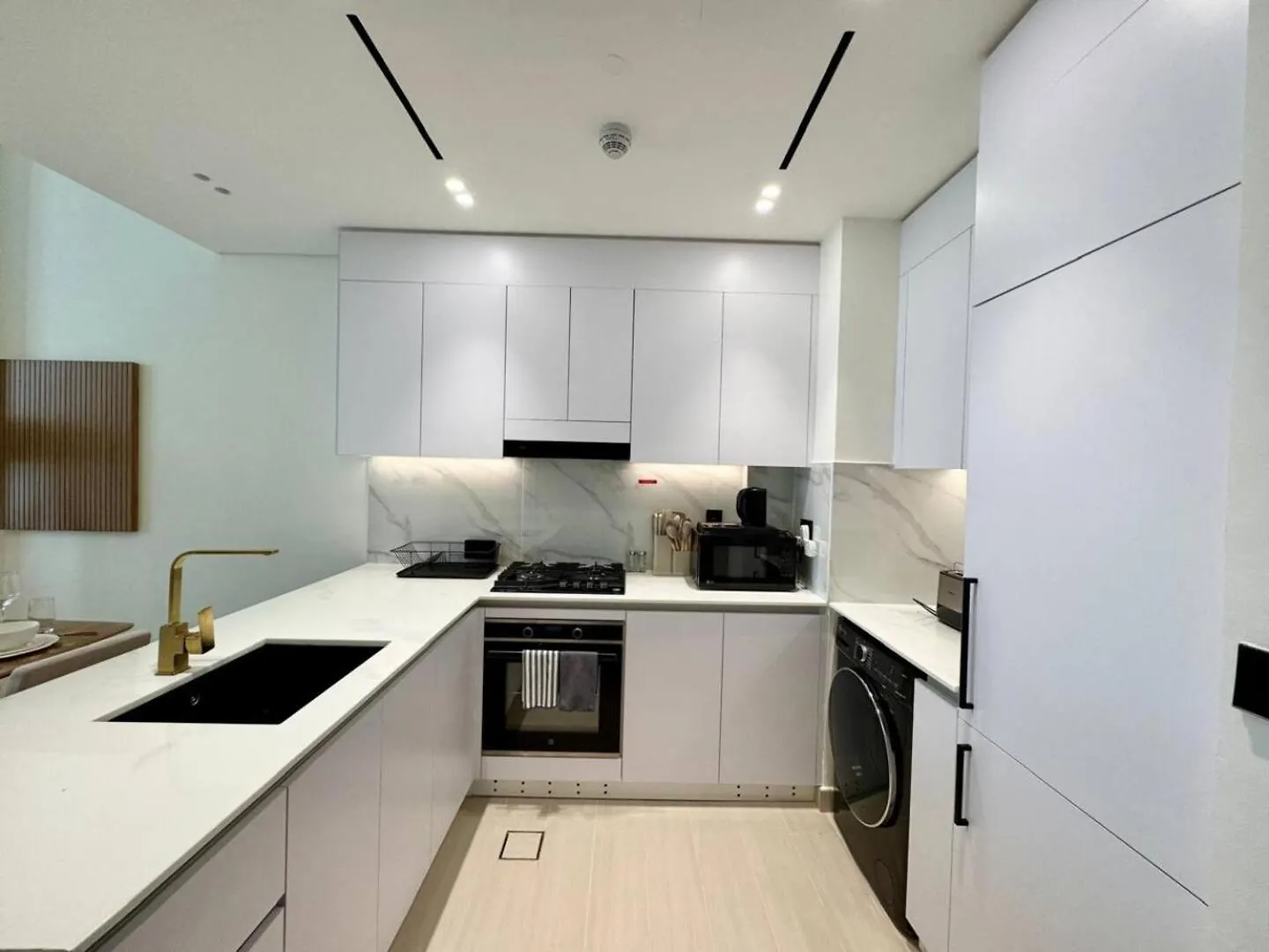 Modern 1-Bedroom Haven With Soothing Interiors Ντουμπάι Ηνωμένα Αραβικά Εμιράτα